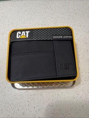 Caterpillar Black Leather Card & Key Wallet